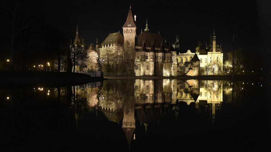 Mesebeli kalandok és misztikus kihívások a Vajdahunyadvárban