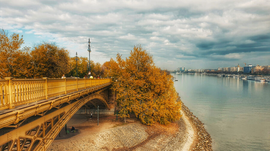 Őszi színpompában Budapest szívének oázisa, a Margit-sziget