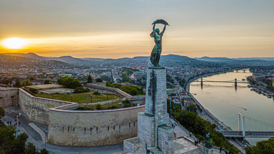 20 milliárd forintból újítja fel a Citadellát a ZÁÉV és a Market Építő Zrt.