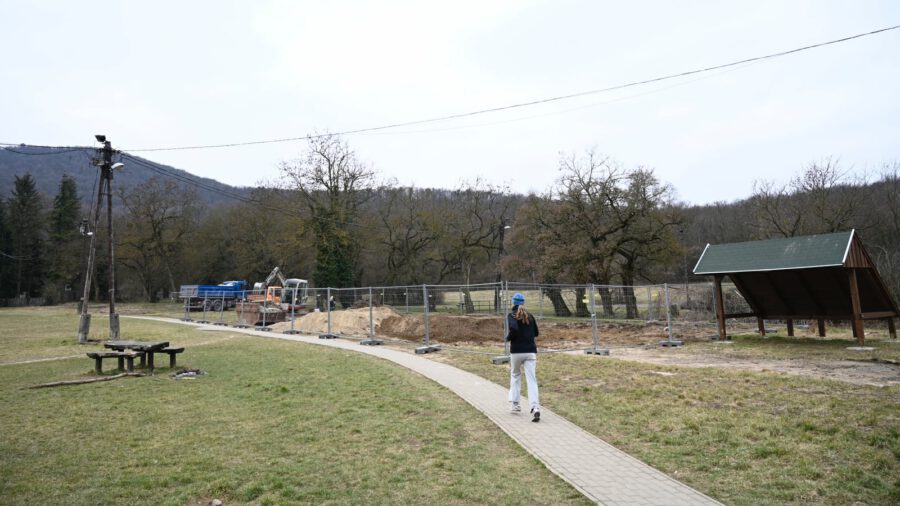 Tematikus játszótér és szabadtéri fitneszpark épül a hűvösvölgyi Nagyréten