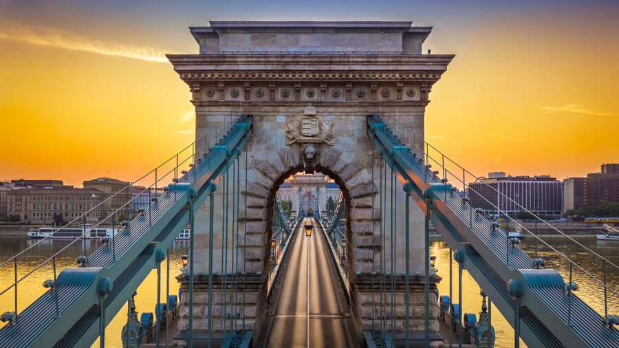 Lezárják a Lánchíd pesti gyalogos-aluljárójárót április 16-án