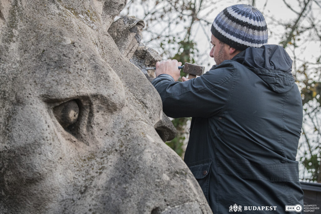 Kőoroszlán restaurálás
