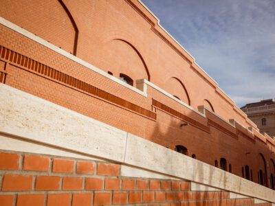 Elkészült a Csikós udvart és a Hunyadi udvart összekötő Hauszmann-féle rámpa