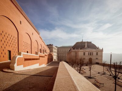 Elkészült a Csikós udvart és a Hunyadi udvart összekötő Hauszmann-féle rámpa