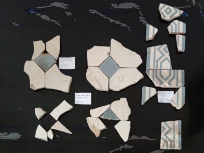 A Walla-féle zöld-fehér keramitlap hidegburkolat darabjai