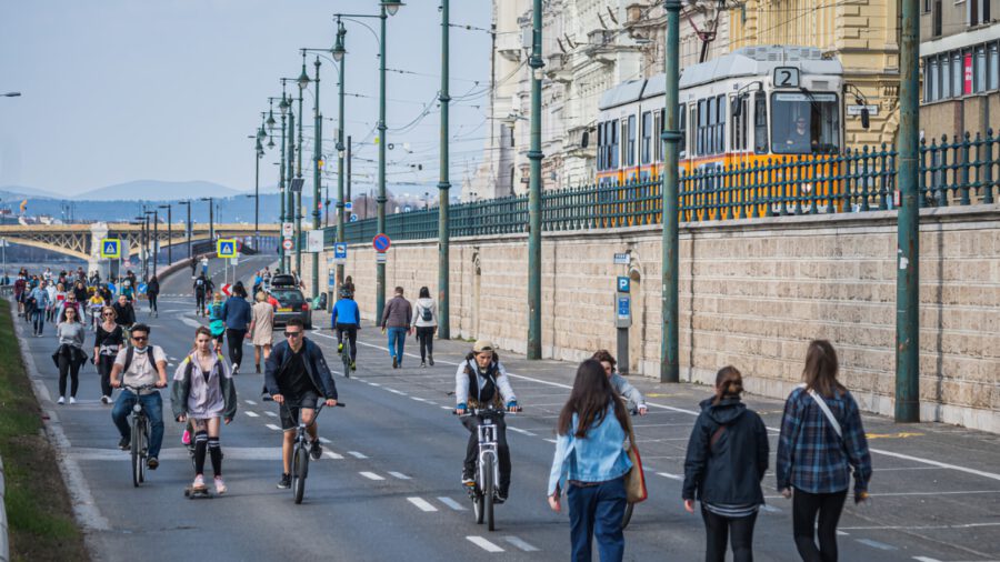 Ismét autómentes lesz a pesti alsó rakpart egy szakasza hétvégente, már most húsvétkor is