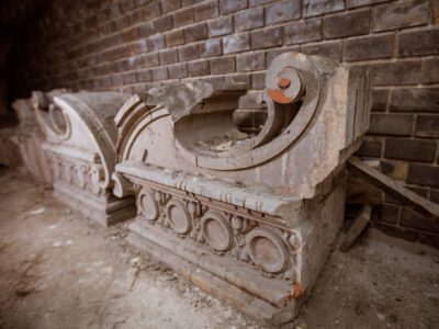 A Budavári Palota különleges kandallóinak maradványait tárták fel