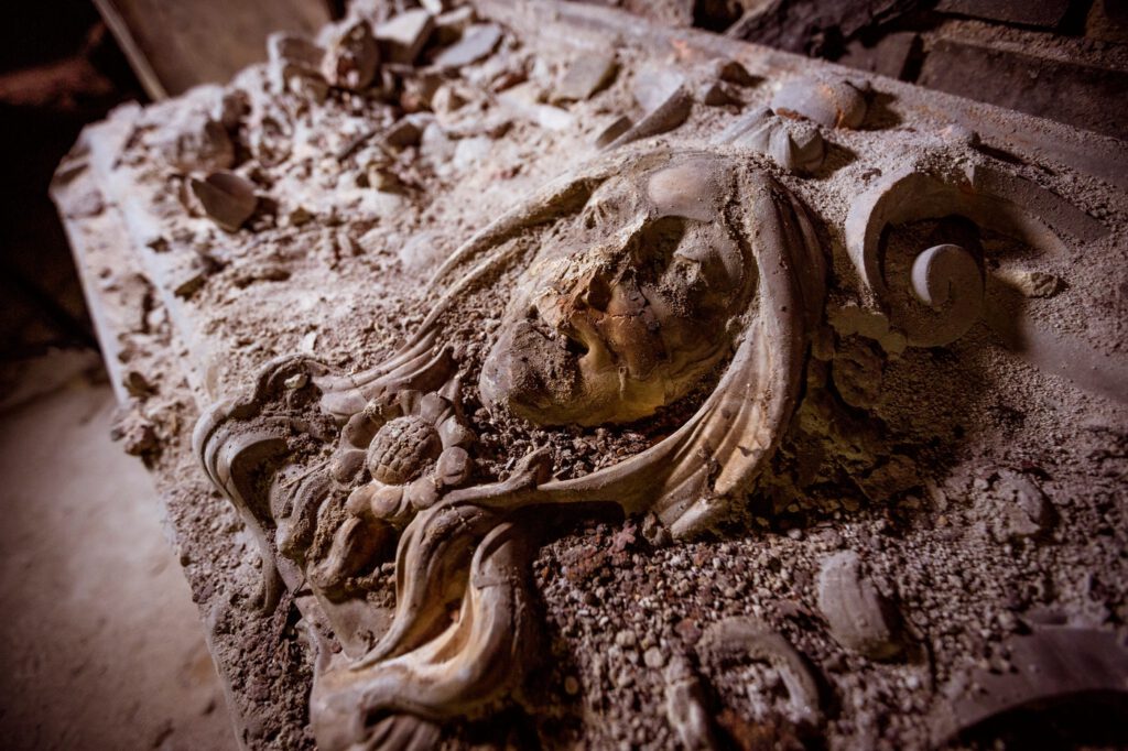 A Budavári Palota különleges kandallóinak maradványait tárták fel