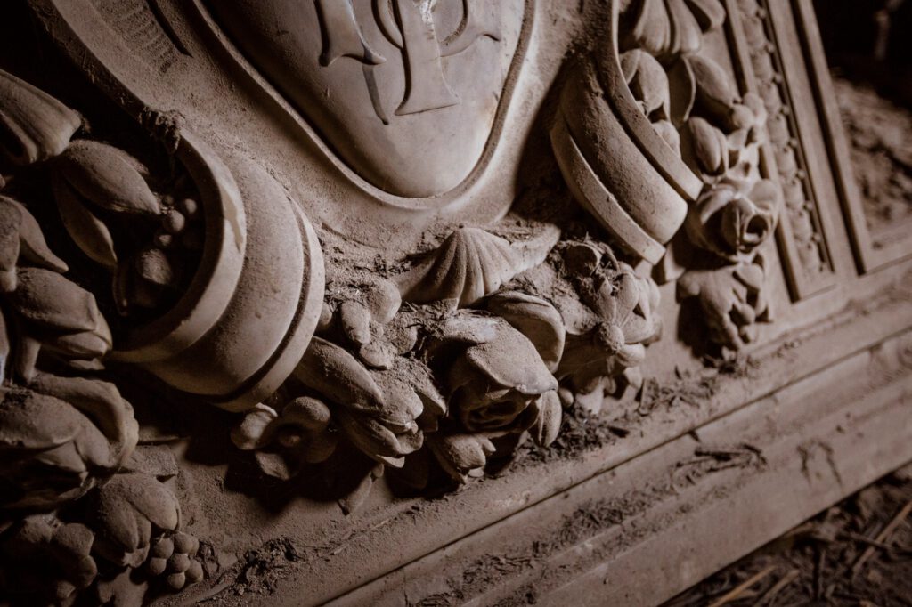 A Budavári Palota különleges kandallóinak maradványait tárták fel