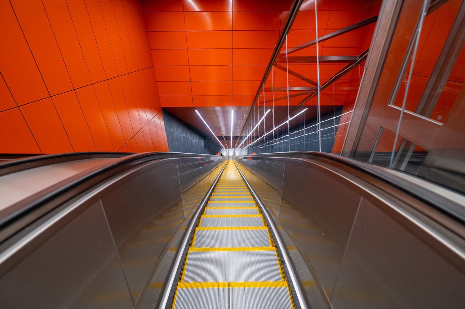 Átadták a felújított Deák Ferenc tér és Ferenciek tere metróállmást