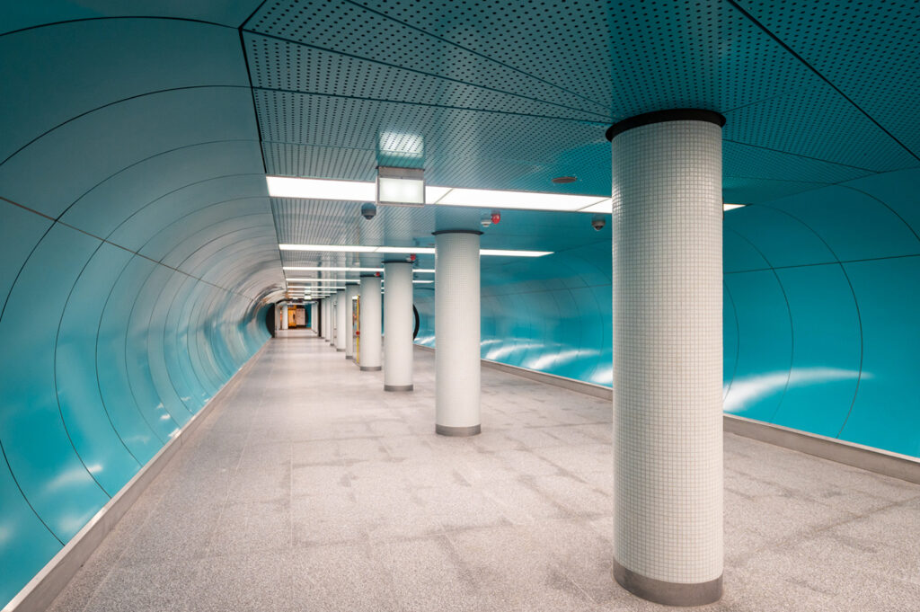 Átadták a felújított Deák Ferenc tér és Ferenciek tere metróállmást