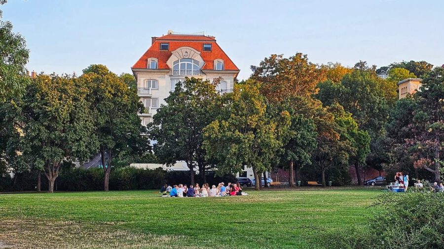 Filozófusok kertje – a Gellért-hegy rejtett gyöngyszeme