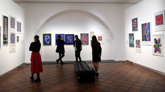 Április 28-ig látogatható a két, új időszaki tárlat a budapesti Vasarely Múzeumban