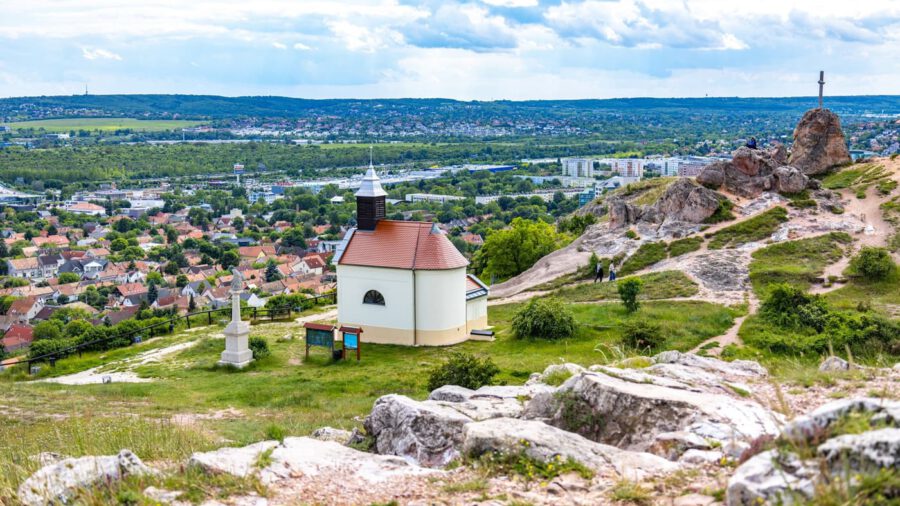Kő-hegy – rövid séta nagy élménnyel Budaörs fölé