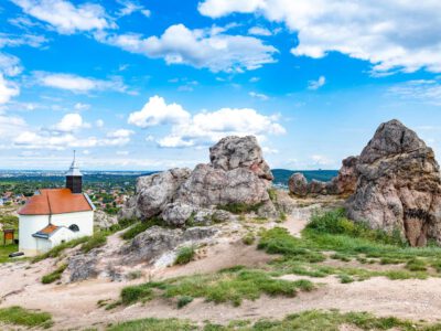 Kő-hegy – rövid séta nagy élménnyel Budaörs fölé