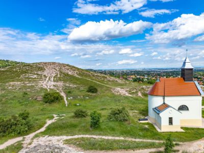 Kő-hegy – rövid séta nagy élménnyel Budaörs fölé
