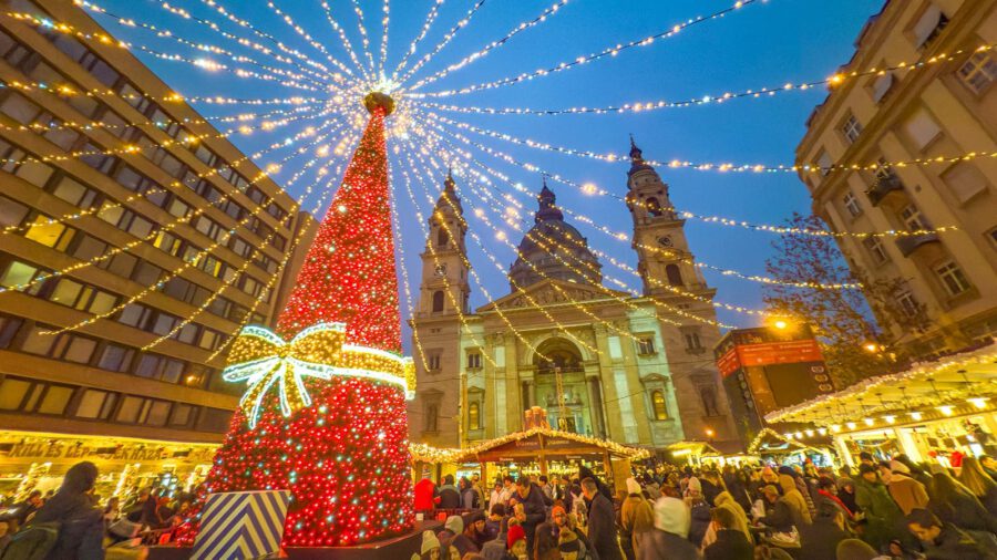 November 14-én nyit az Advent Bazilika és a Vörösmarty Classic Xmas