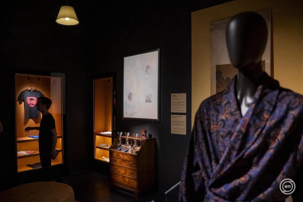 Freddie Mercury Budapesten: különleges kiállítás idézi meg a Queen legendás énekesét